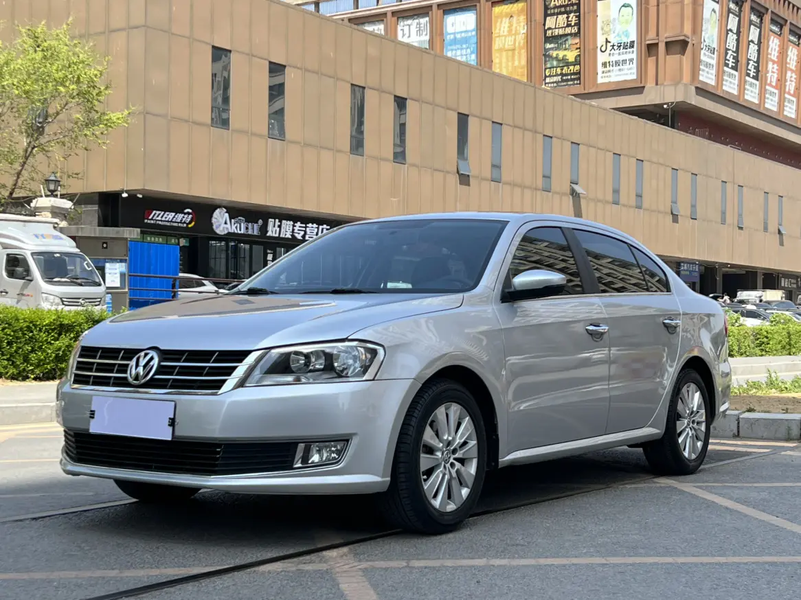 Volkswagen Lavida I