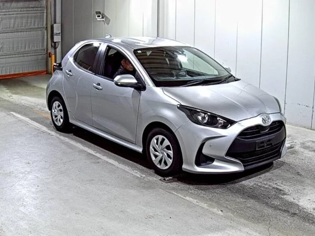 Toyota Yaris Лот № 2023