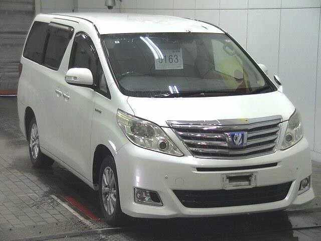 Toyota Alphard Лот № 2012