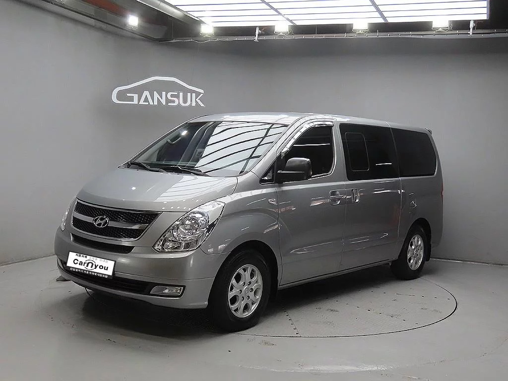 Hyundai Starex 12-Seater Wagon Cvx Luxury 2014