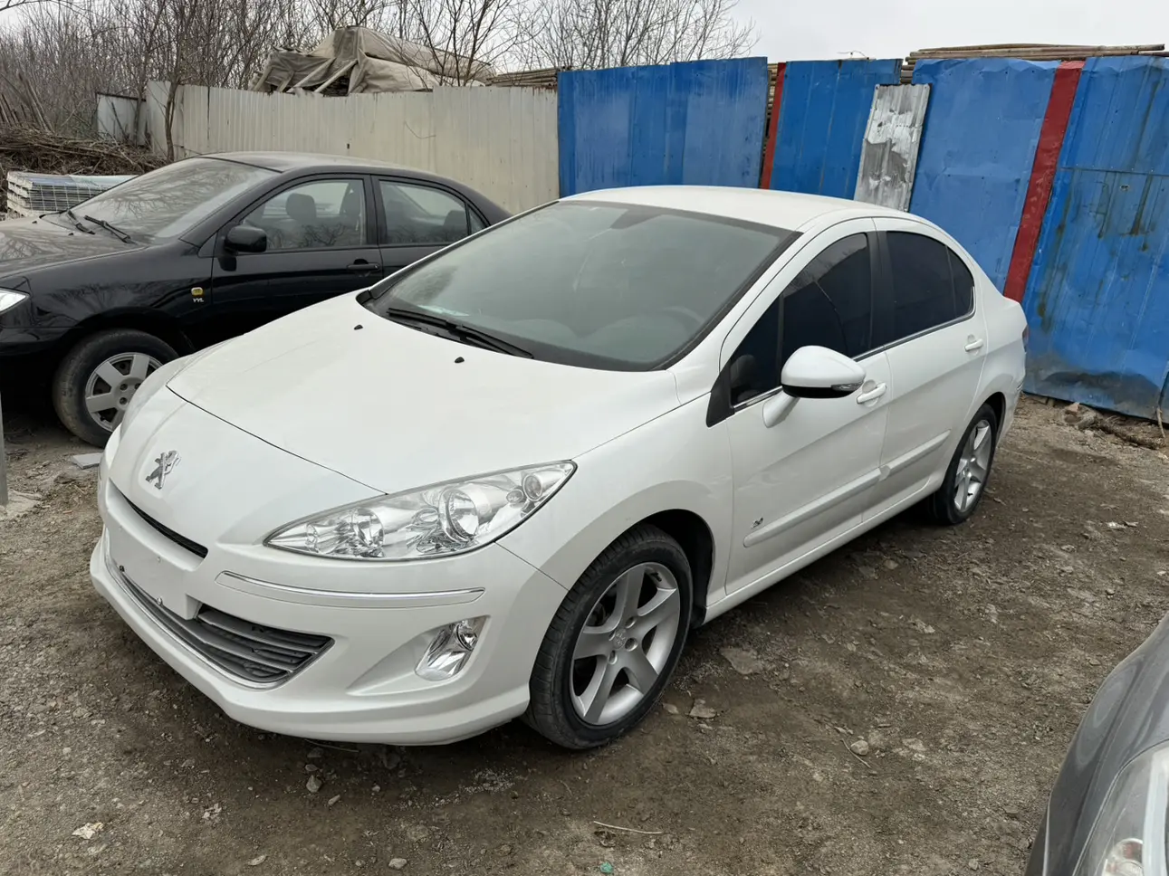 Peugeot 408 I