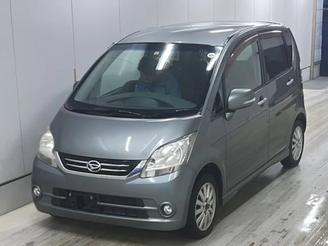 Daihatsu Move V