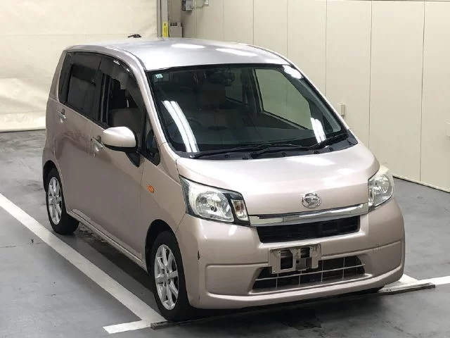 Daihatsu Move V