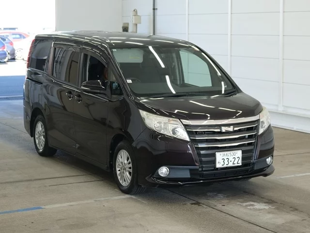 Toyota Noah III (R80)