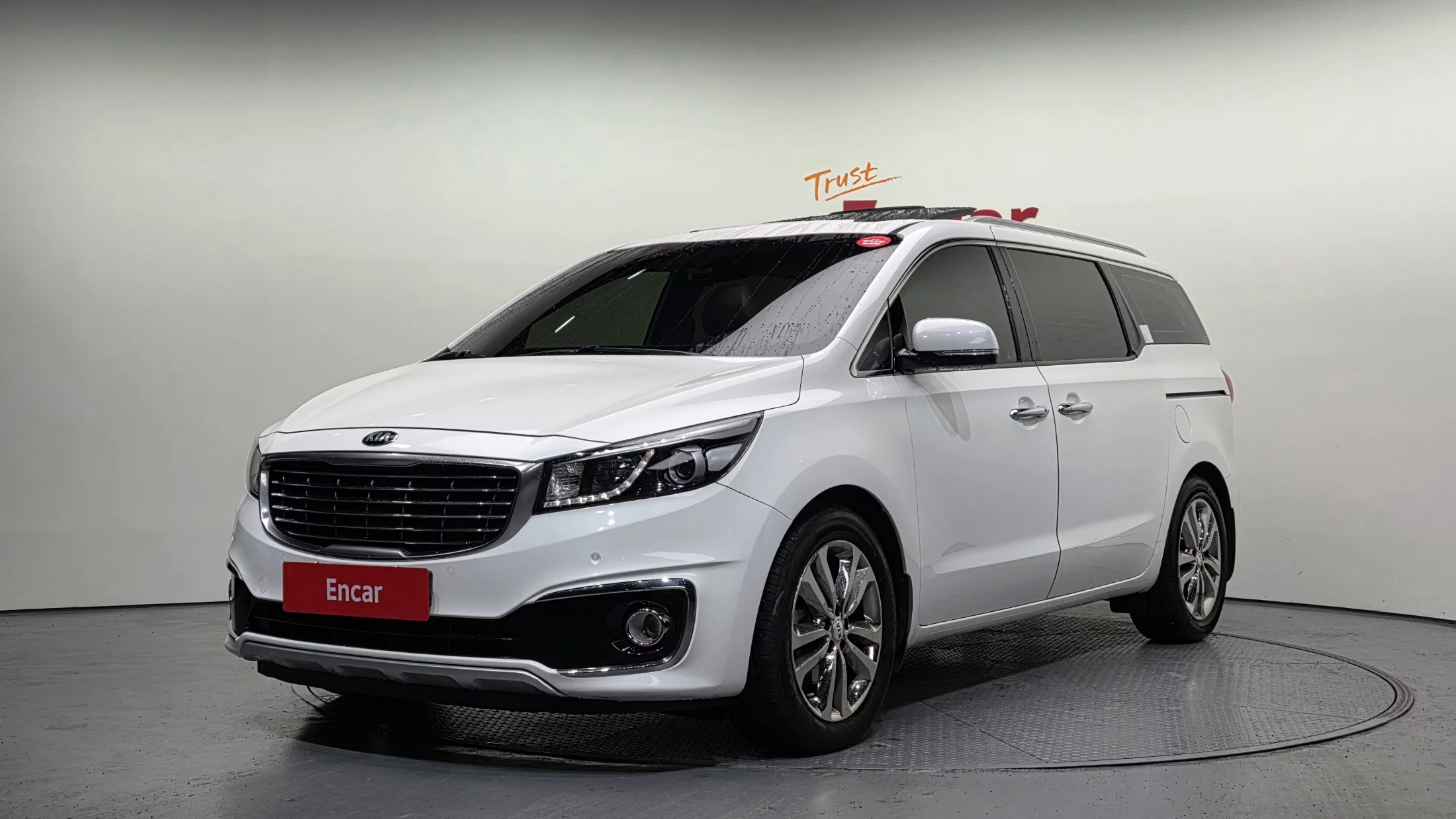 Kia Carnival III