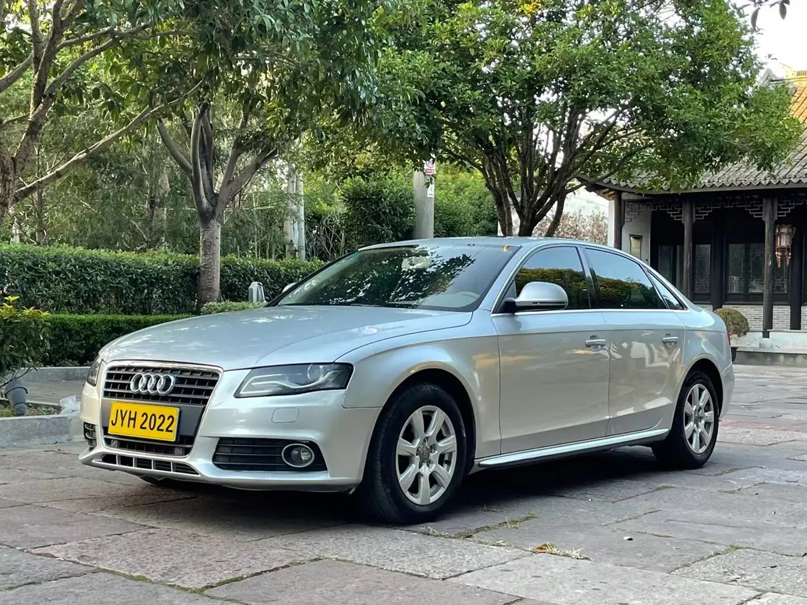 Audi A4 IV (B8)