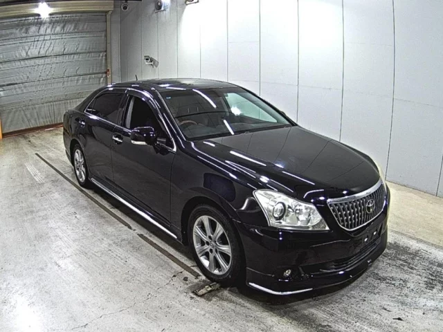 Toyota Crown XS10