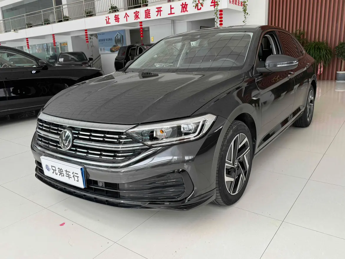 Volkswagen Sagitar III Рестайлинг