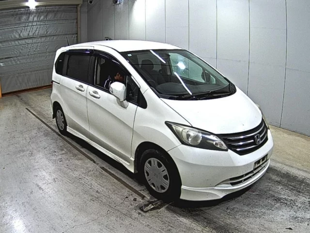 Honda Freed Лот № 2009