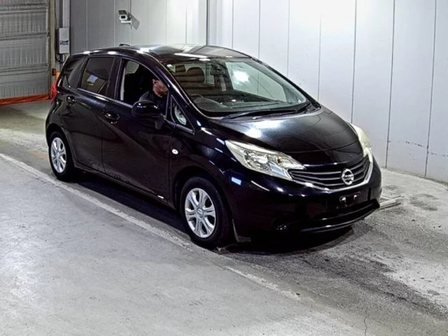 Nissan Serena IV (C26)