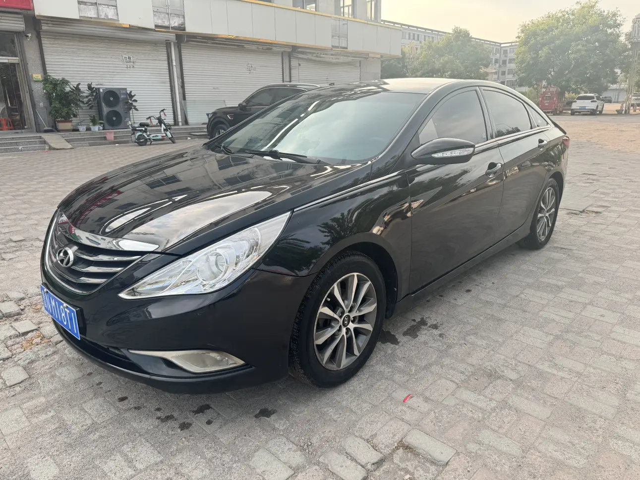 Hyundai Sonata VI (YF)