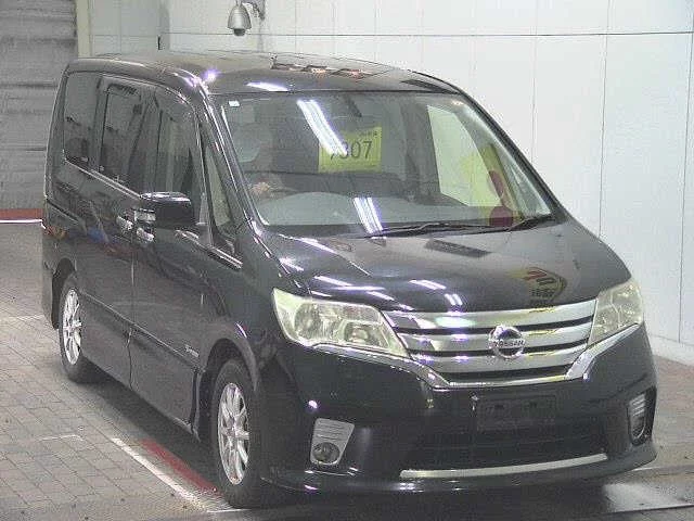 Nissan Serena Лот № 2013