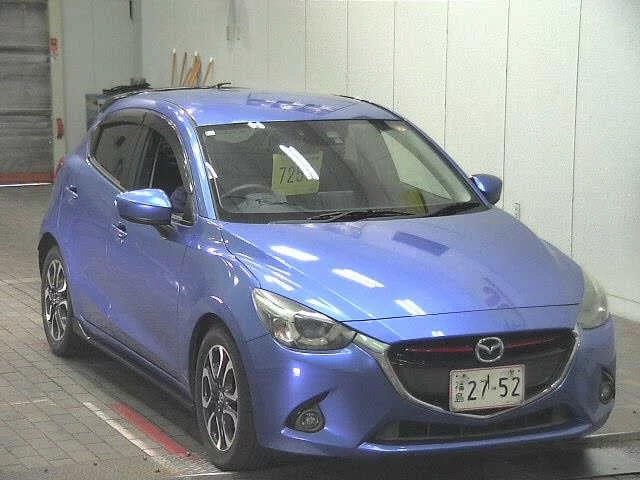 Mazda Demio Лот № 2015