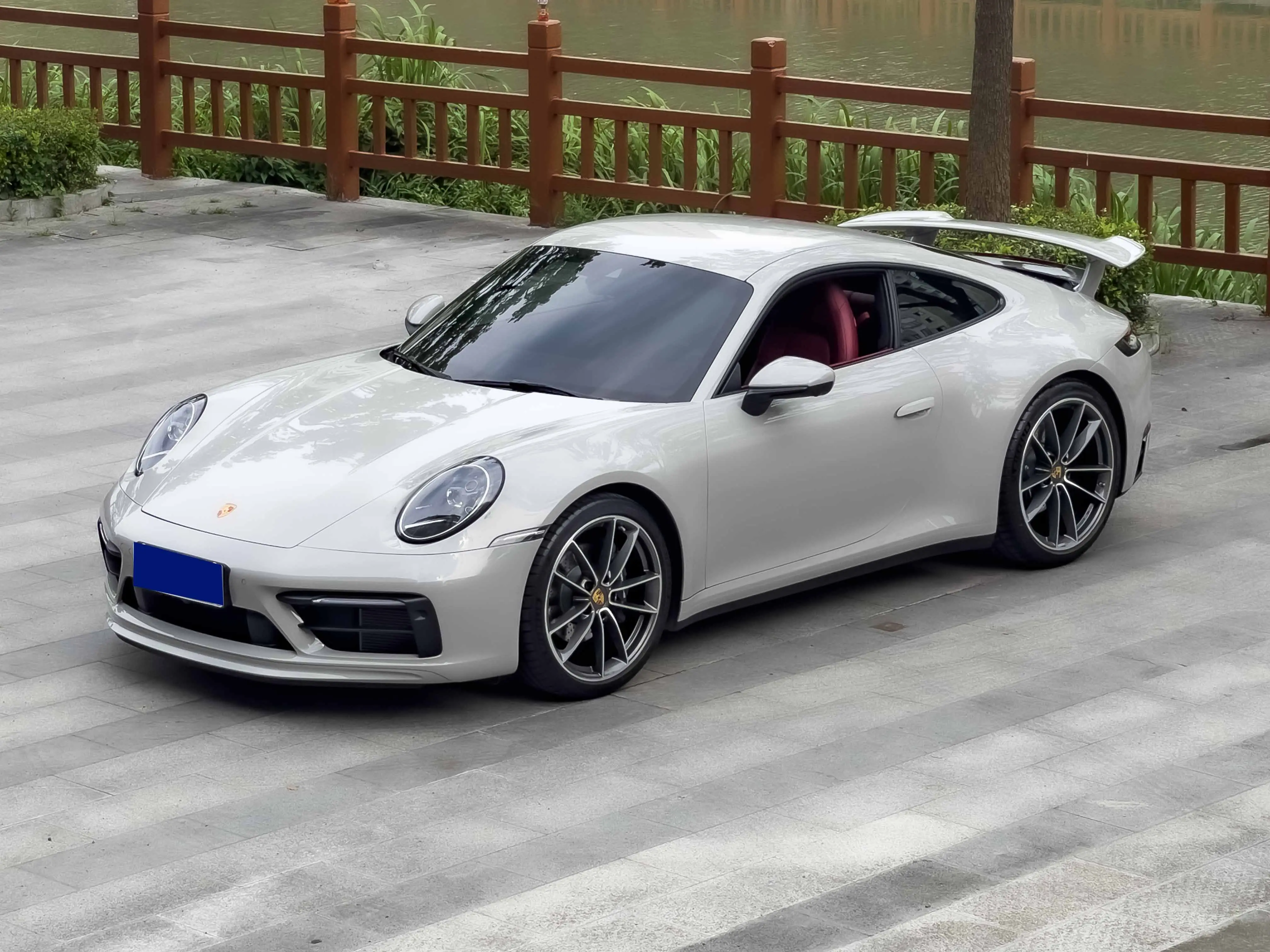 Porsche 911 VIII (992)