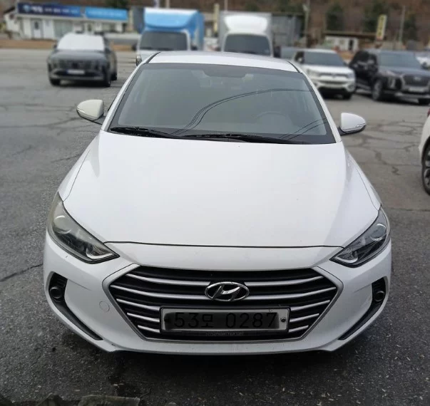 Hyundai Avante (Хендай Элантра) 1.6 Gdi Smart Special 2016