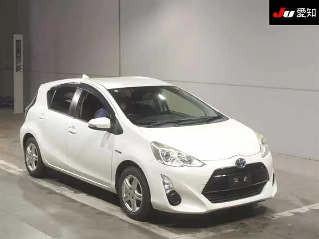 Toyota Aqua Лот № 30772 2015