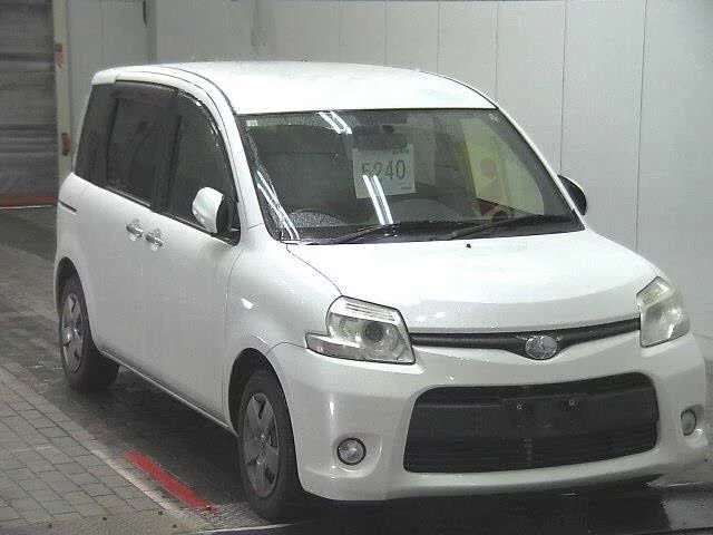 Toyota Sienta I Рестайлинг 2