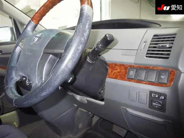 Toyota Estima III Рестайлинг