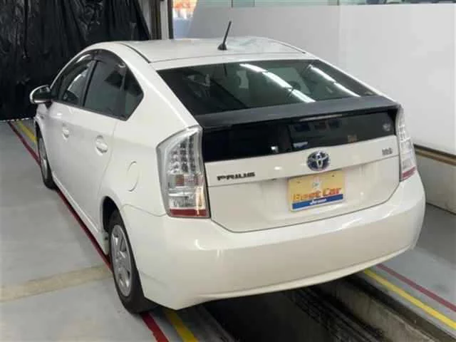 Toyota Prius Лот № 2009