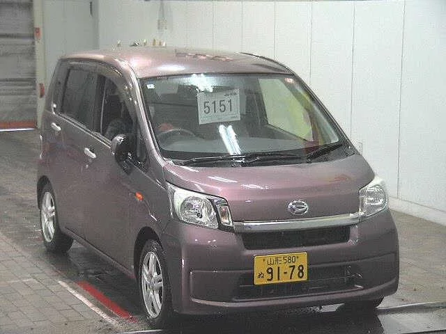 Daihatsu Move V