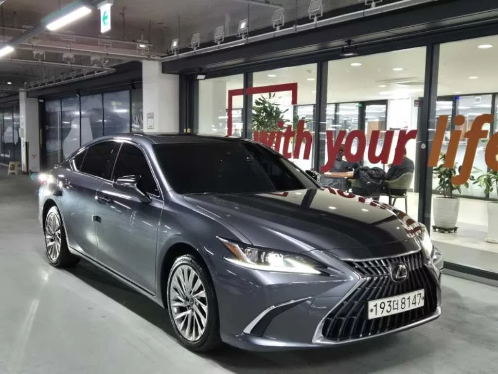 Lexus ES VII Рестайлинг