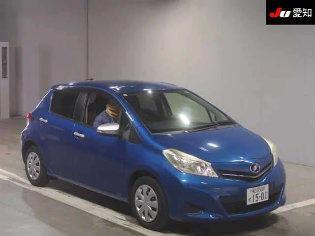 Toyota Vitz II (XP90)