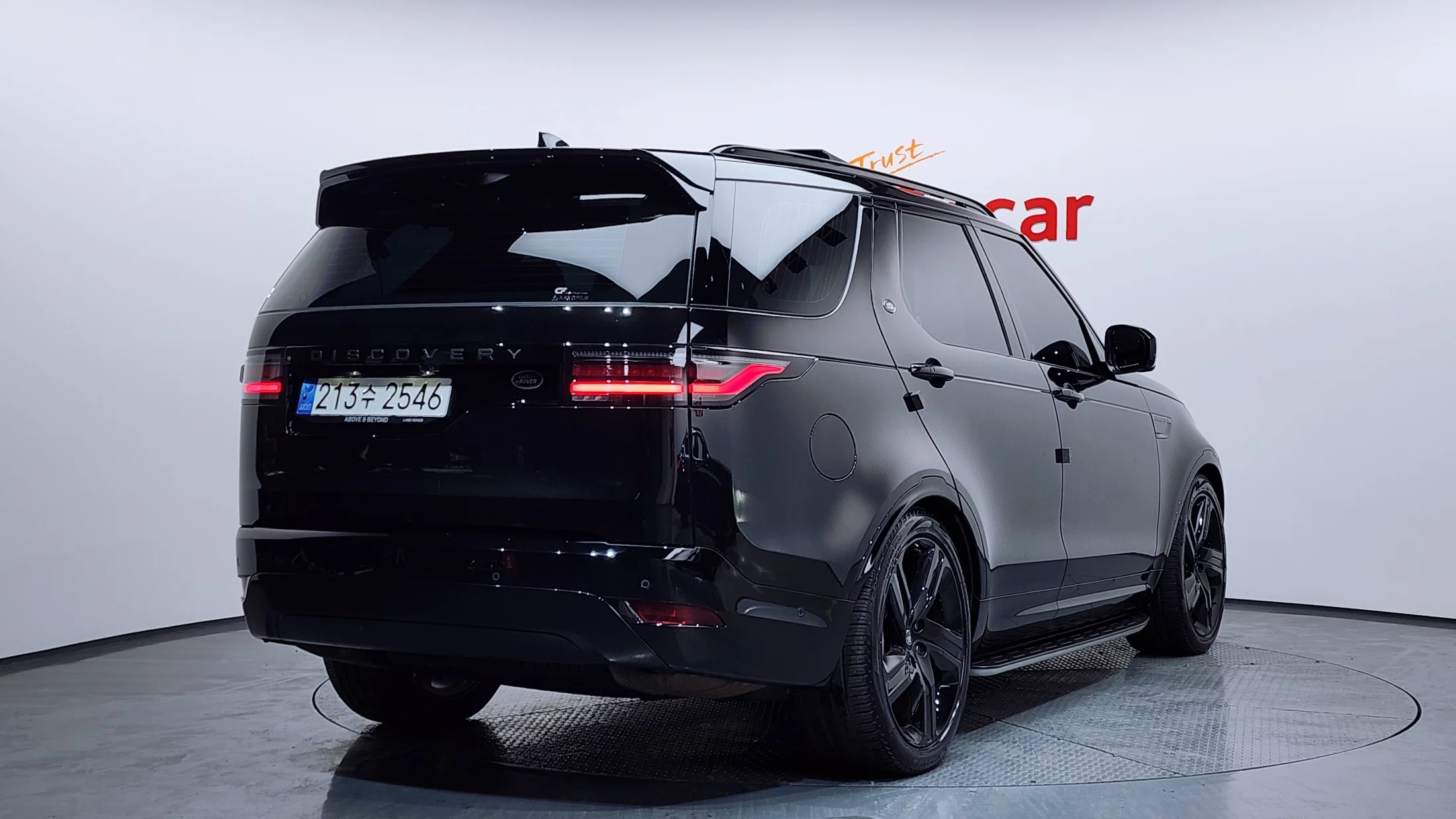 Land Rover Discovery V Рестайлинг