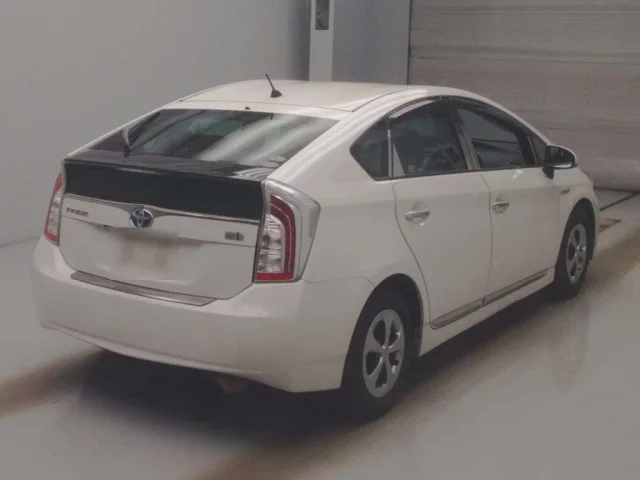 Toyota Prius Лот № 2012