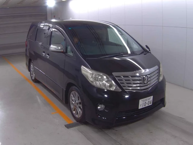 Toyota Alphard Лот № 2011
