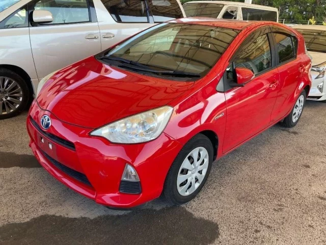 Toyota Aqua Лот № 58014 2012