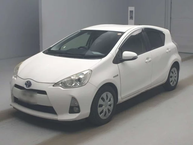 Toyota Aqua Лот № 29018 2012