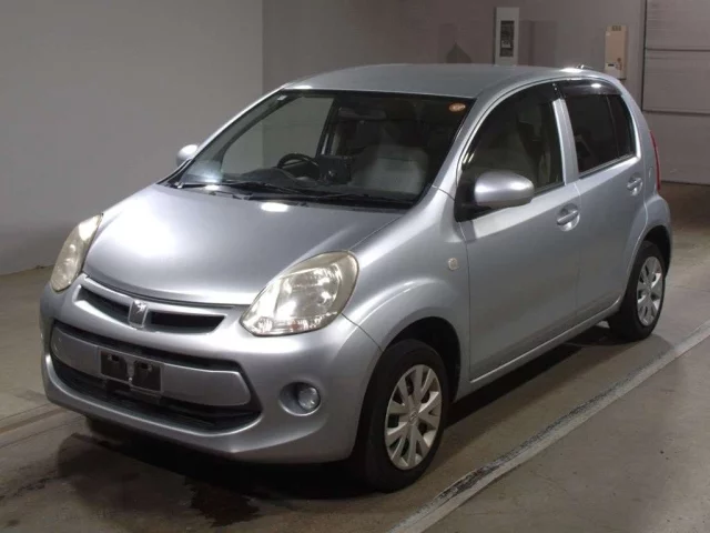 Toyota Passo II (C30)