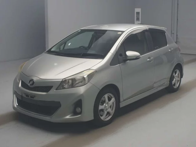 Toyota Vitz Лот № 29002 2011
