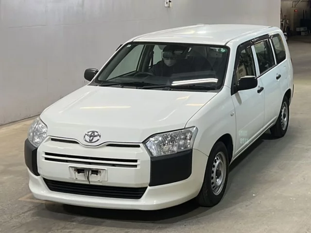 Toyota Succeed I Рестайлинг