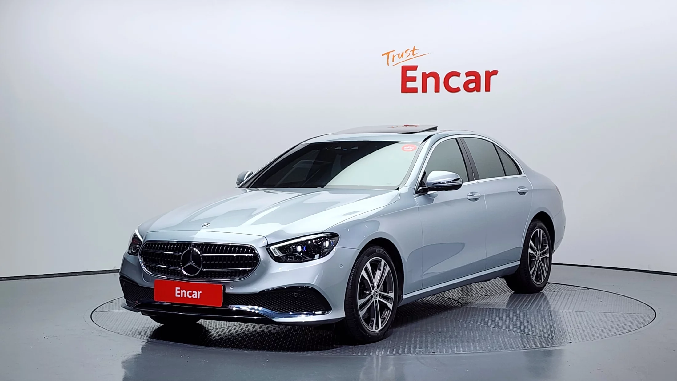 Mercedes-Benz E-Класс 2021