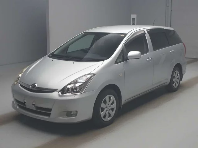 Toyota Wish I Рестайлинг