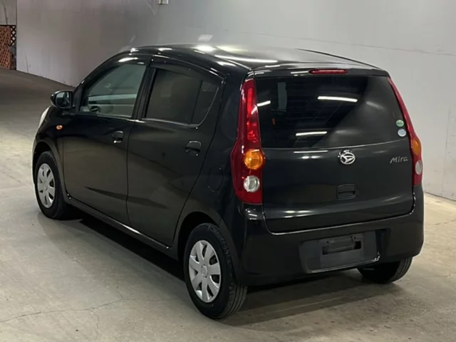 Daihatsu Mira VII