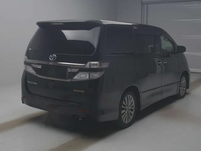 Toyota Vellfire I