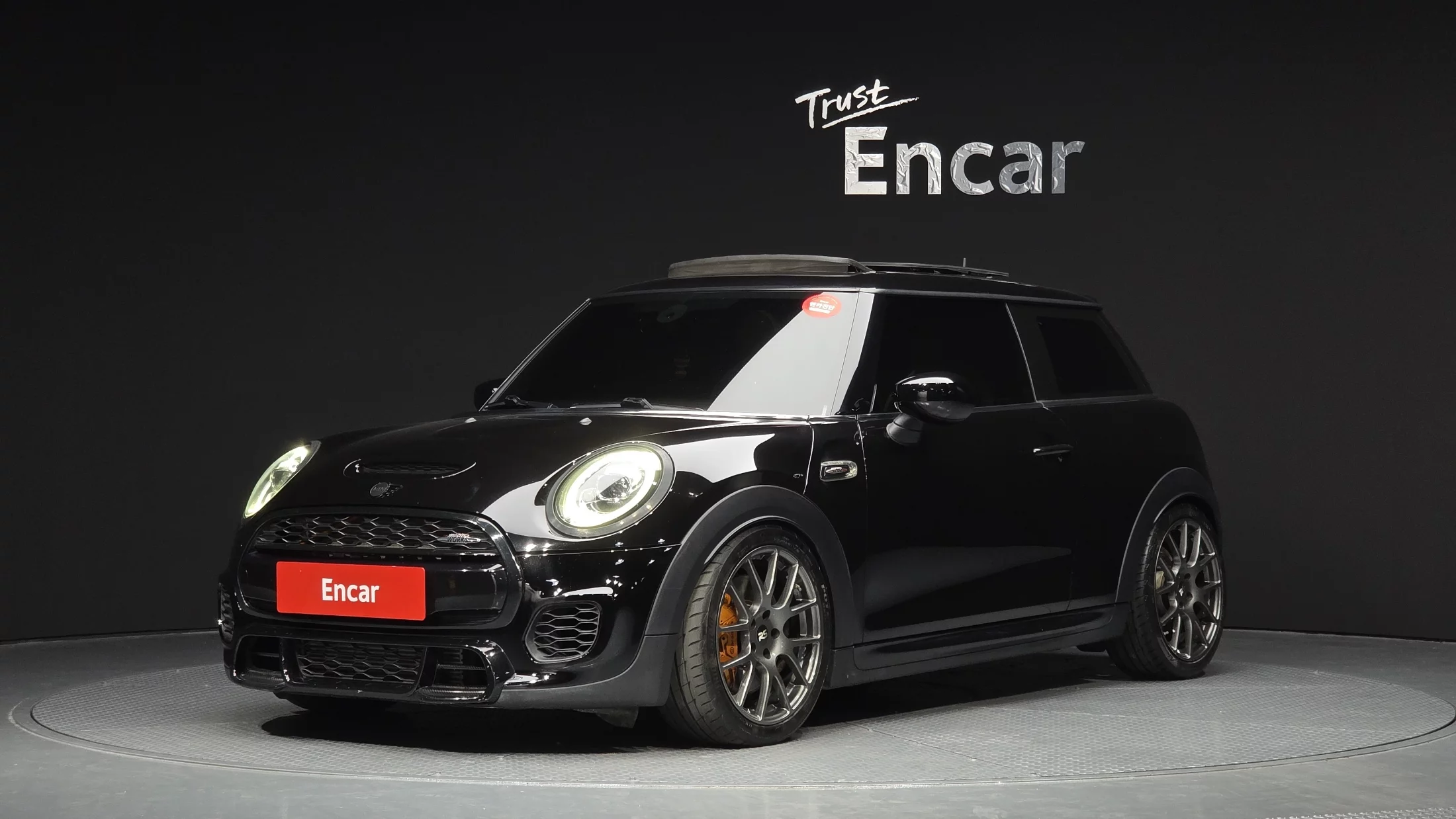 Mini Hatch III (F55/F56) Рестайлинг