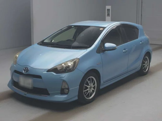 Toyota Aqua Лот № 24069 2012