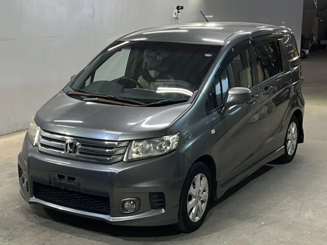 Honda Freed Лот № 486 2010
