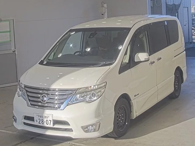 Nissan Serena Лот № 2014