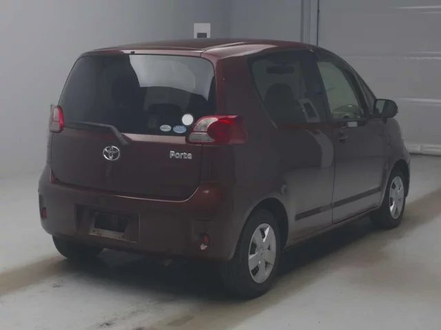 Toyota Porte II