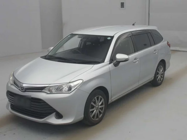 Toyota Corolla Fielder Лот № 77032 2015