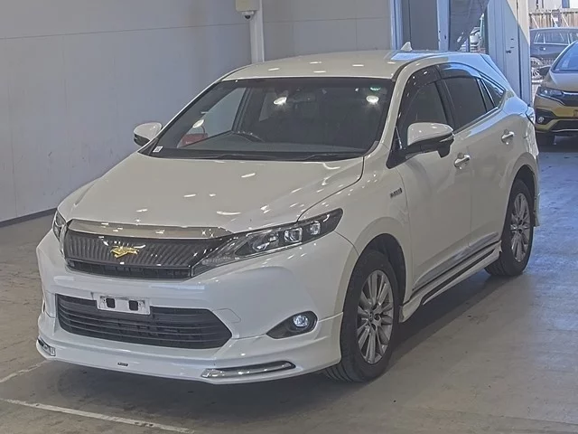 Toyota Harrier III (XU60)