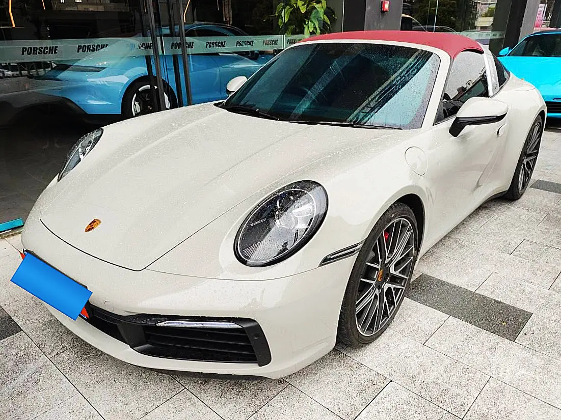 Porsche 911 VIII (992)