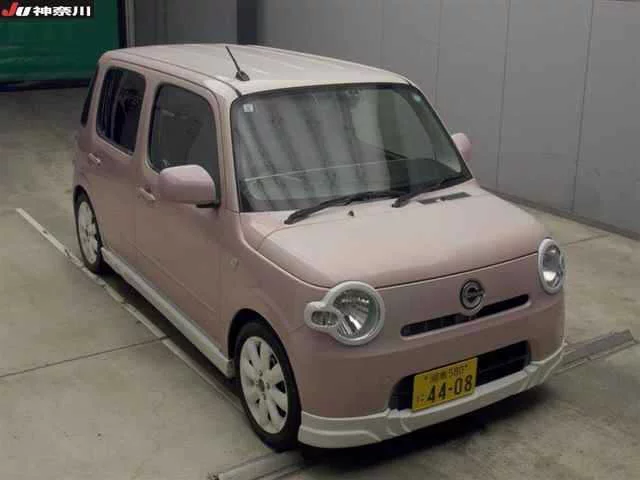 Daihatsu Mira VII