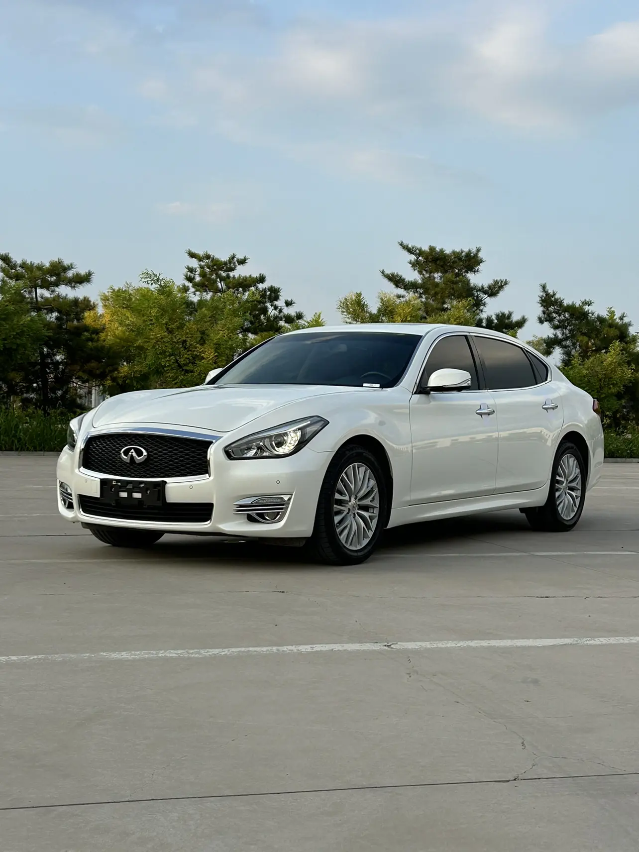 Infiniti Q