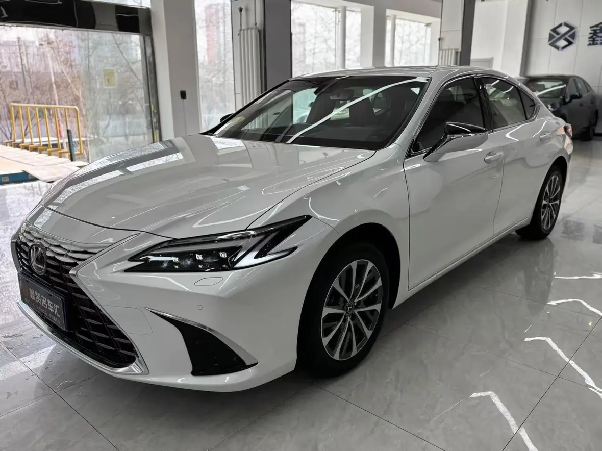 Lexus ES VII Рестайлинг 2