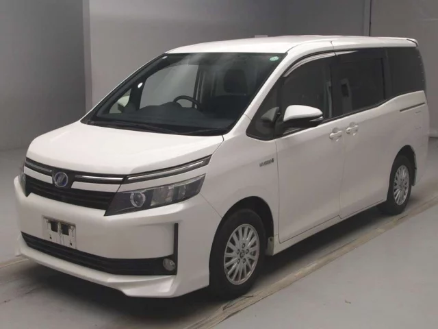 Toyota Voxy III (R80)